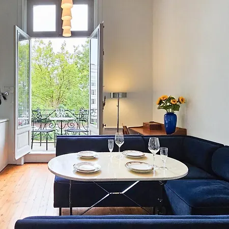 בית הארחה The Kooch House 1.4