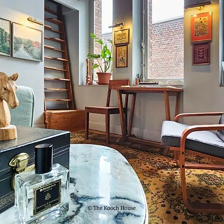 The Kooch House 1.4 טורקואן