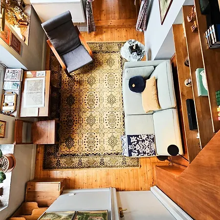 בית הארחה The Kooch House 1.4